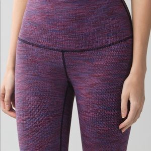EUC Lululemon Wunder Under Crop Size 4